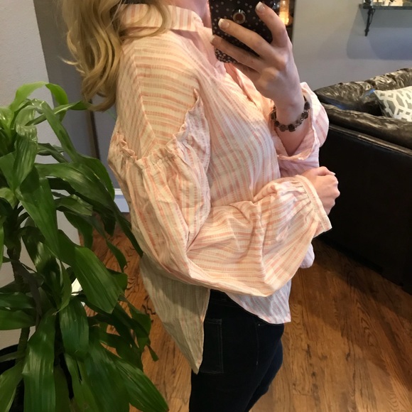 Striped Balloon Sleeve Button Up Collared Tunic - Picture 2 of 6